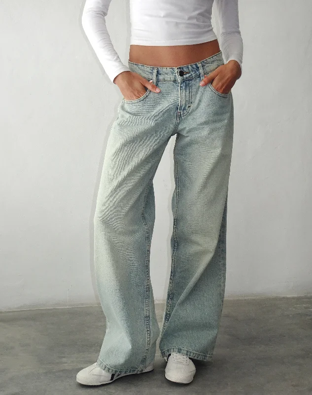 Luxury knit sweaters for women-Roomy Extra Wide Low Rise Jeans in Super Bleached Wash