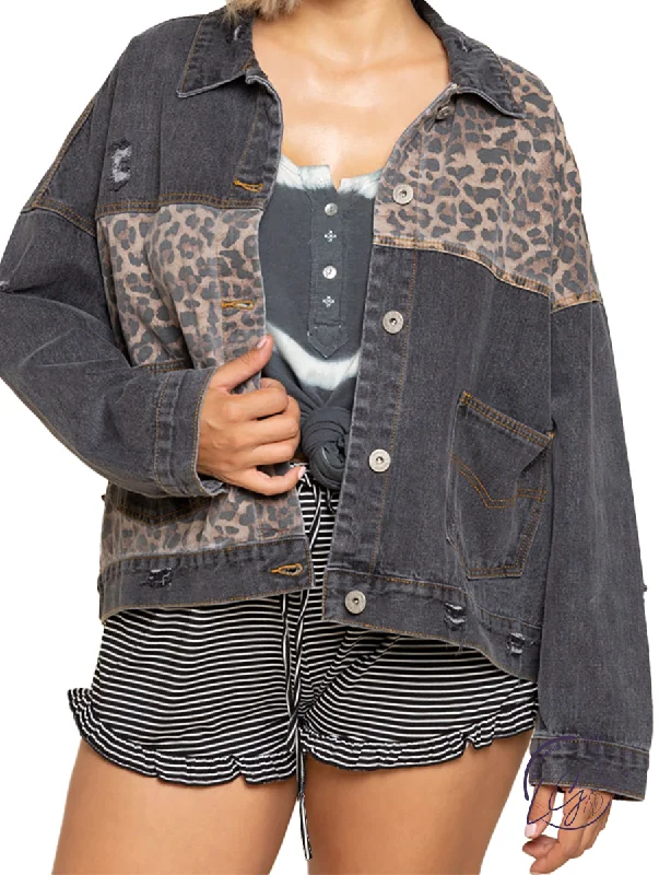 Elegant lace tops for parties-Curvy Off Duty Leopard Denim Jacket