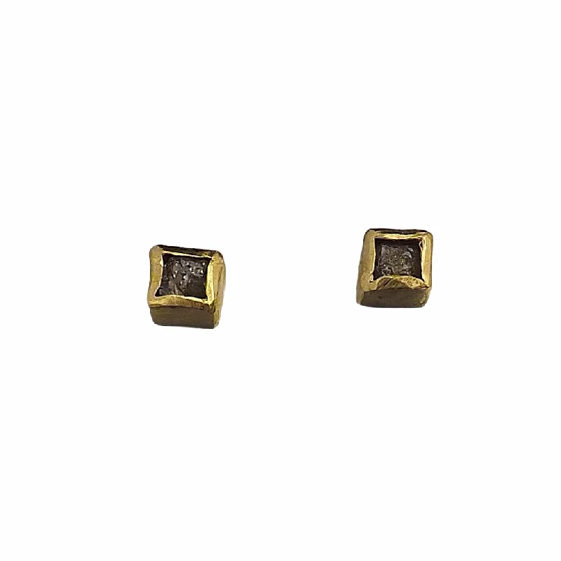 Affordable crystal pendants-18k Gold Raw Diamond Cube Earrings