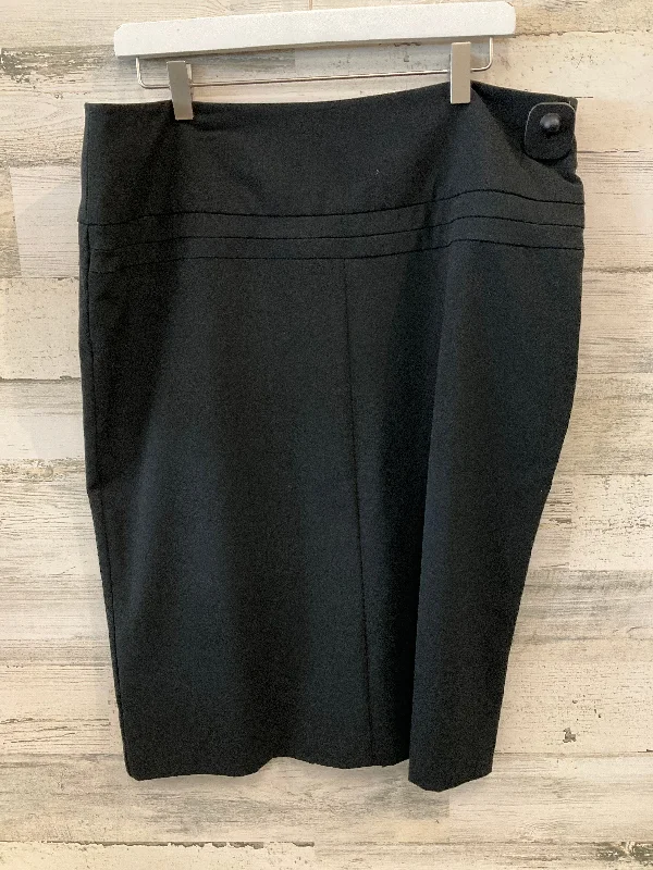 Affordable boho dresses for summer-Skirt Midi By Jg Hook In Black, Size: 16