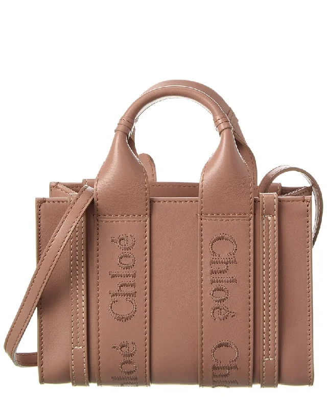 Luxury evening bags in gold-Chloé Woody Mini Leather Tote